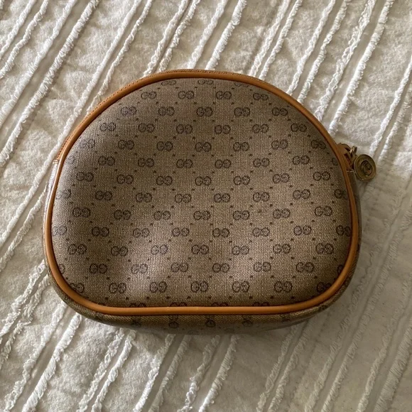 Vintage Gucci Pouch - Picture 4 of 5